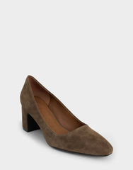 Women's Pump in Mocha Suede