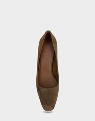 Women's Pump in Mocha Suede