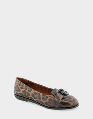 Women's Ballet Flat in Leopard Print Patent