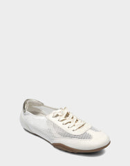 Comfortable Women's Sneaker in Cream Mesh/faux Suede