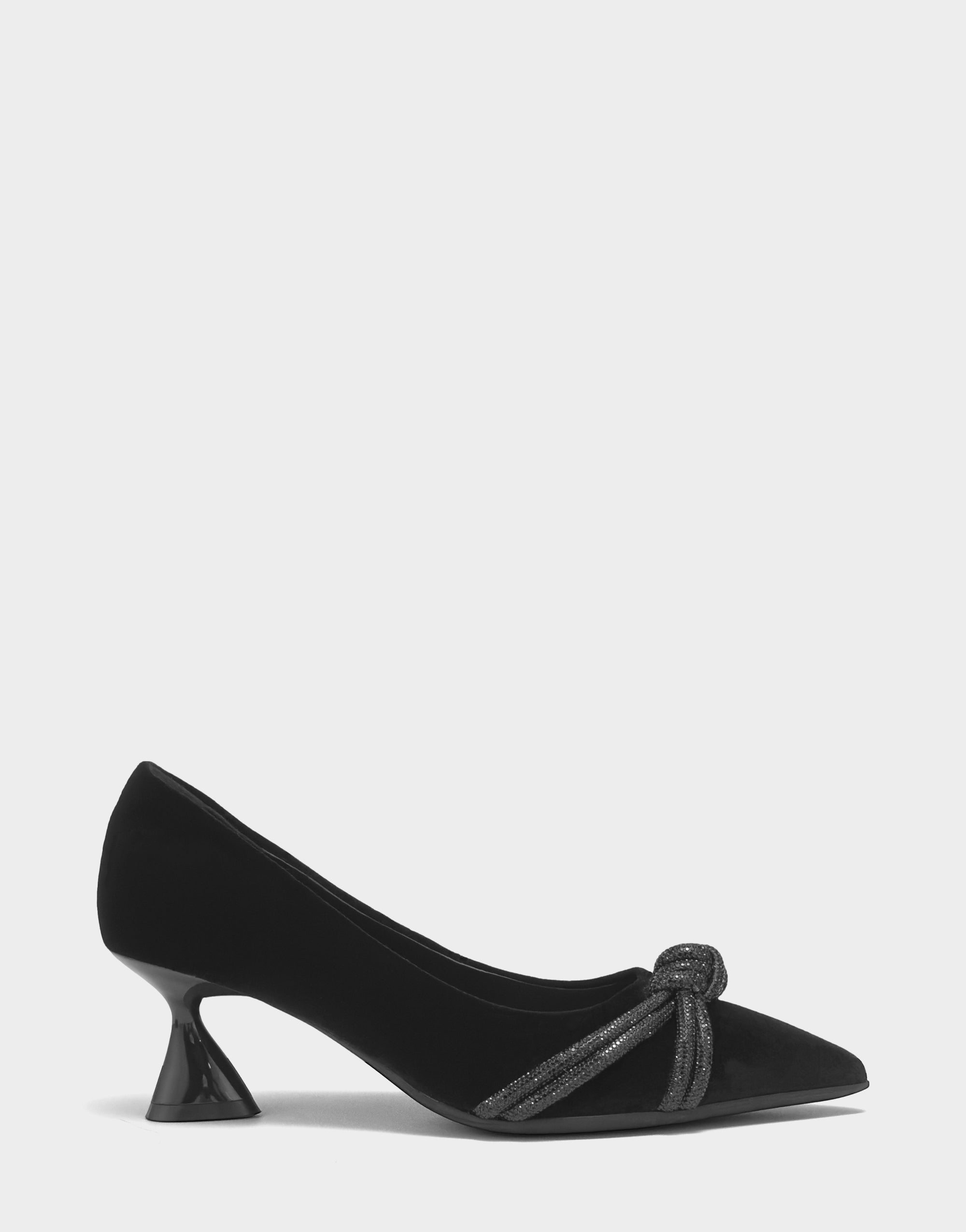 Women's Pump in Black Velvet
