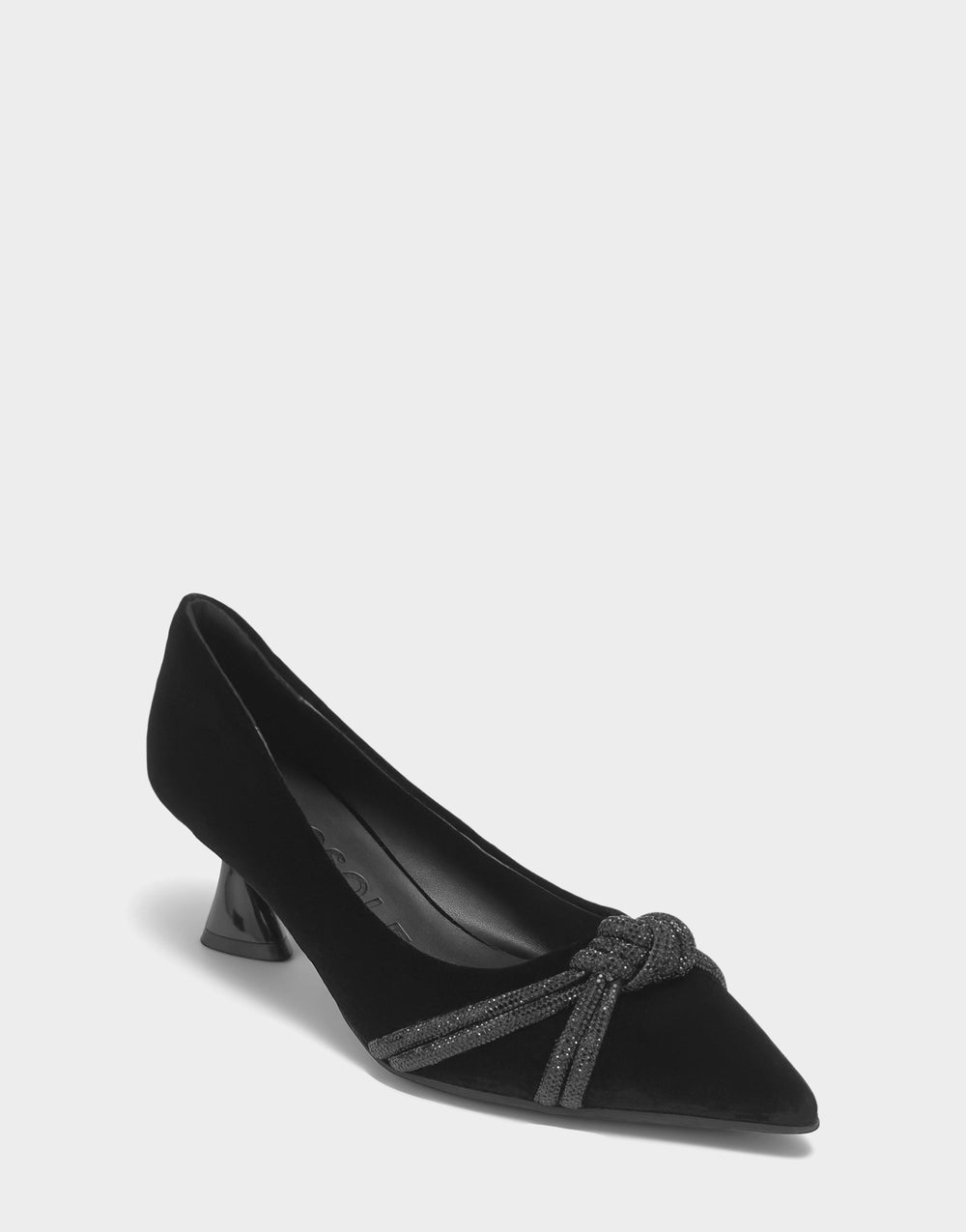 Women's Pump in Black Velvet