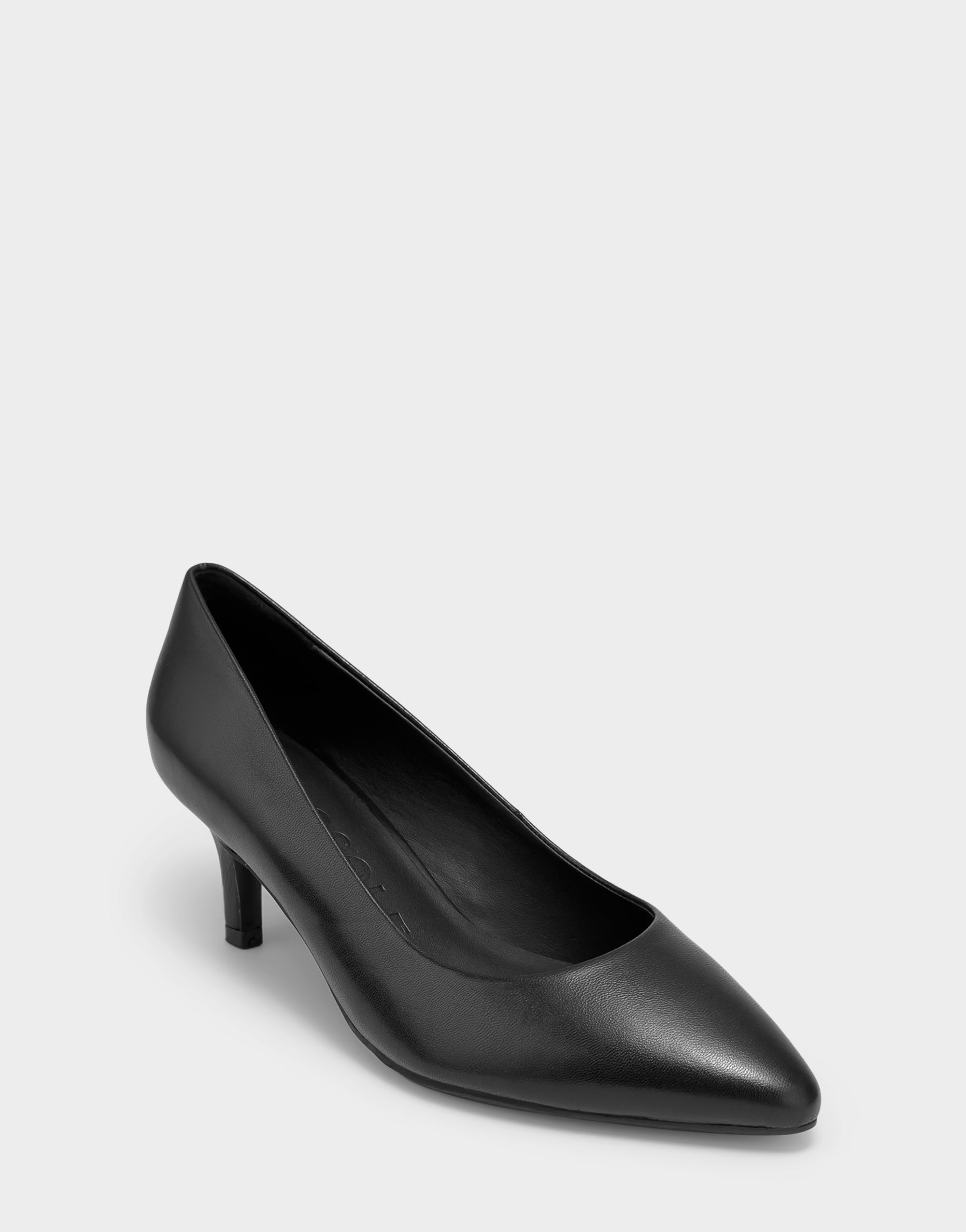 Women's Kitten Heel Pump in Black Leather