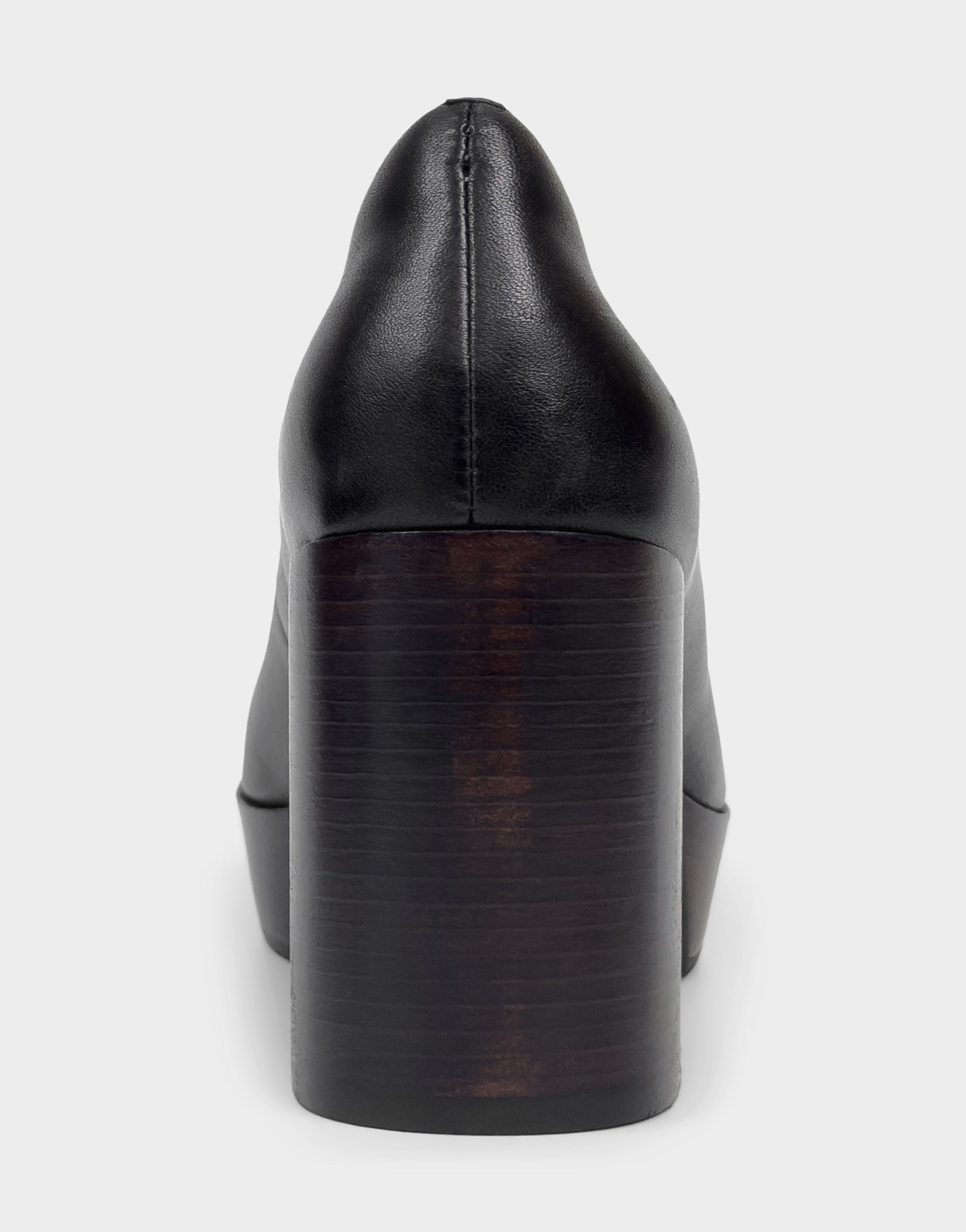 Women's Platform Pump in Black Leather