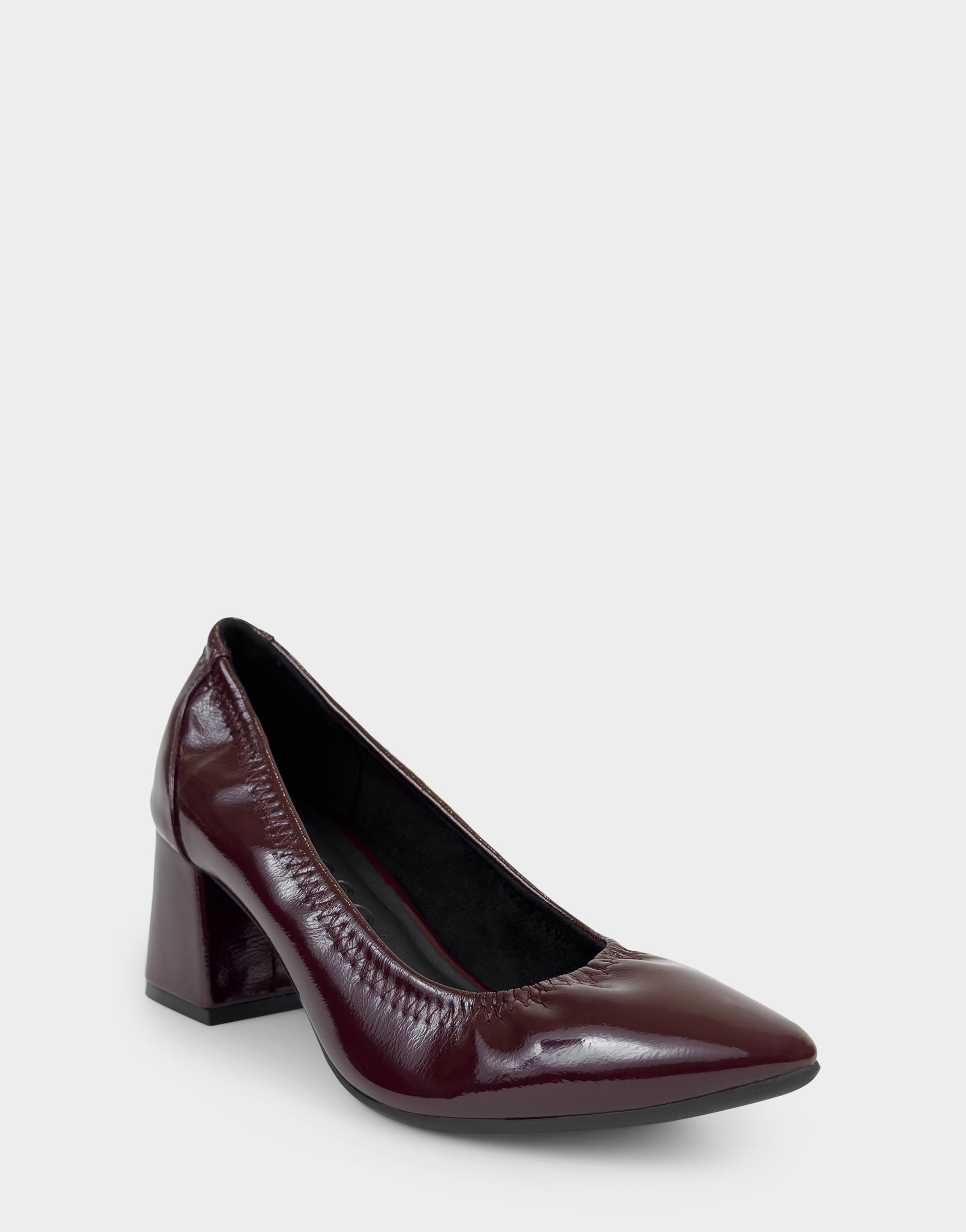 Women's Pump in Merlot Stretch Crinkle Patent