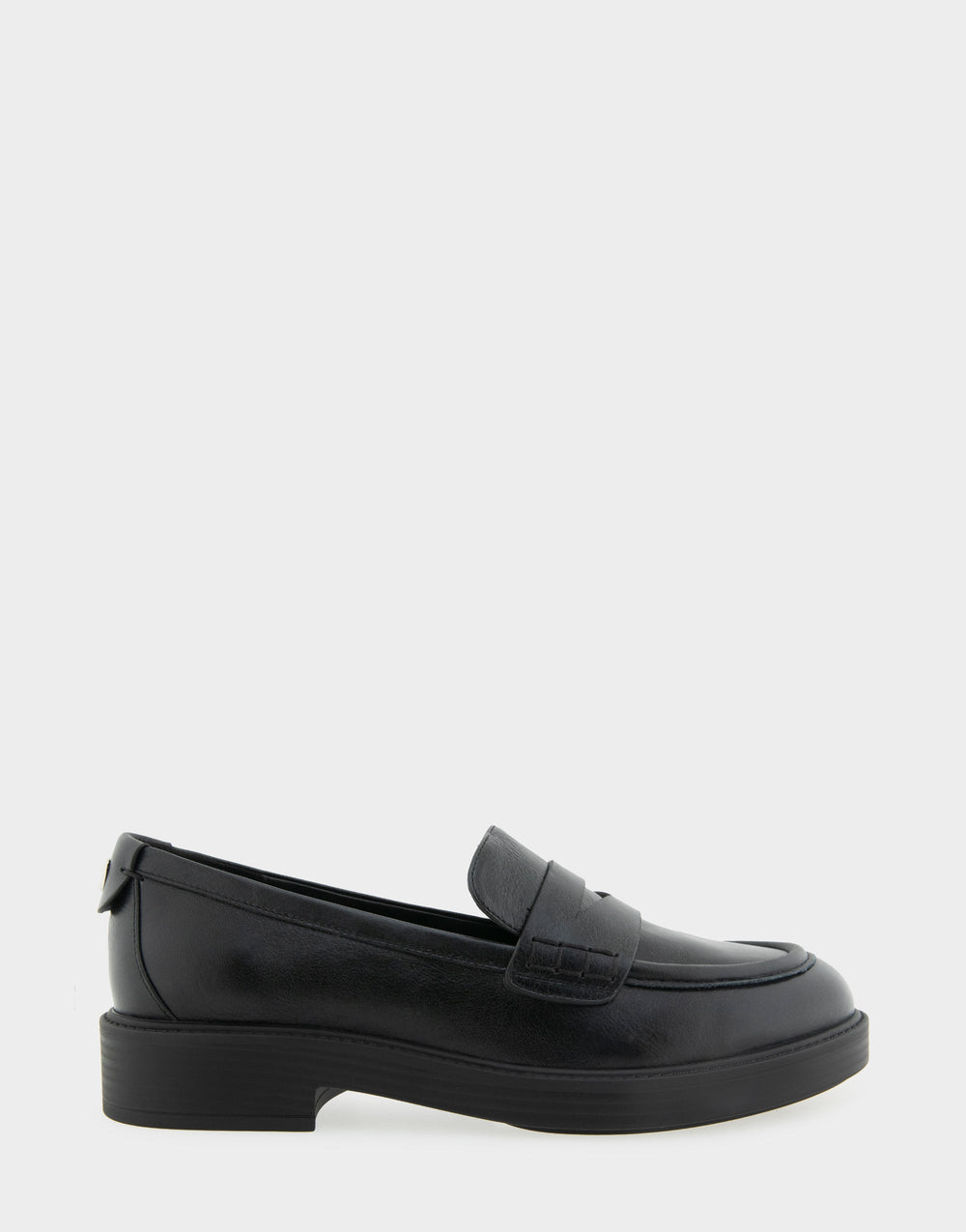 Women's Tailored Loafer in Black Leather