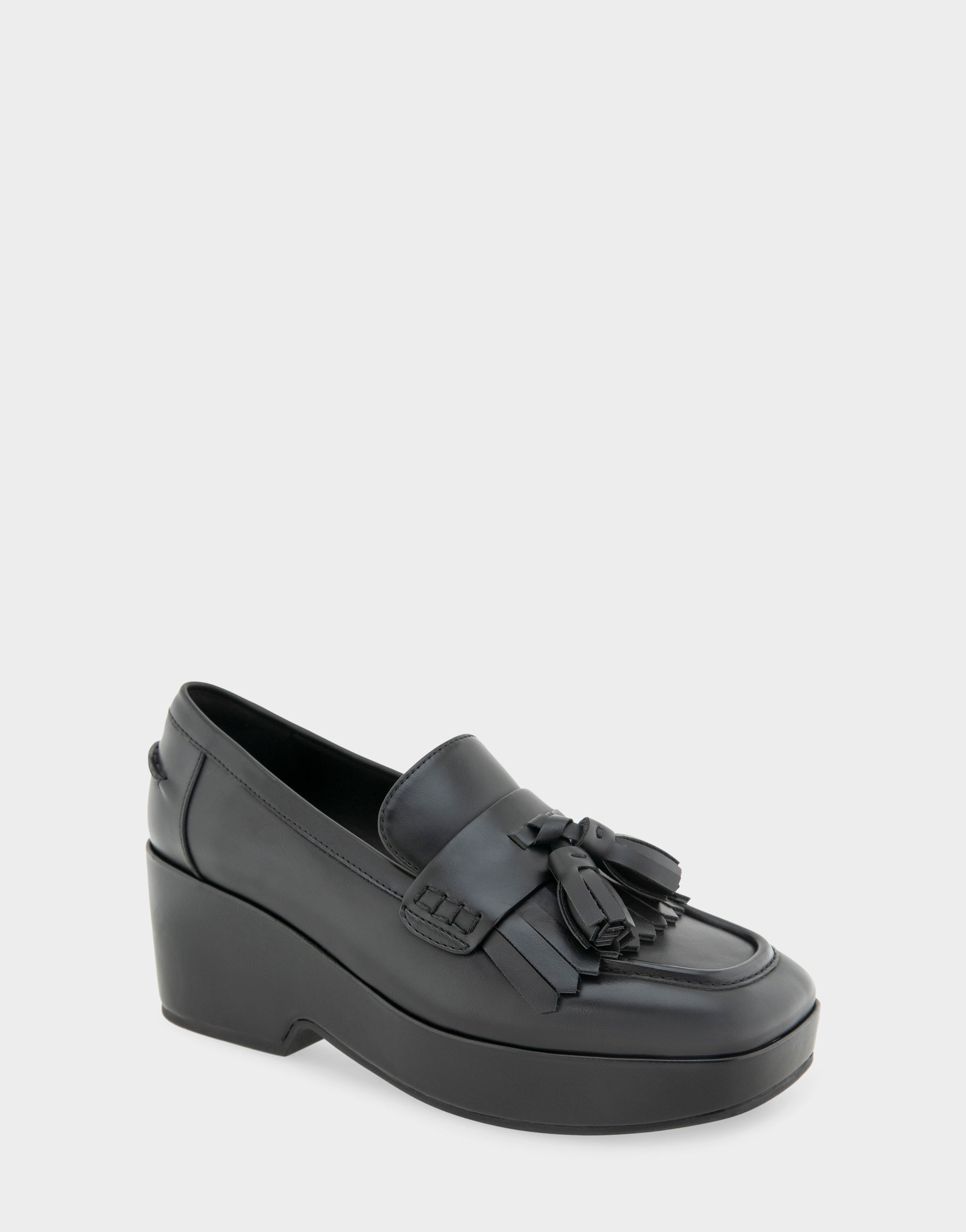 Women's Flatform Loafer in Black Faux Leather
